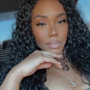 Meet your Posher, Raelynn